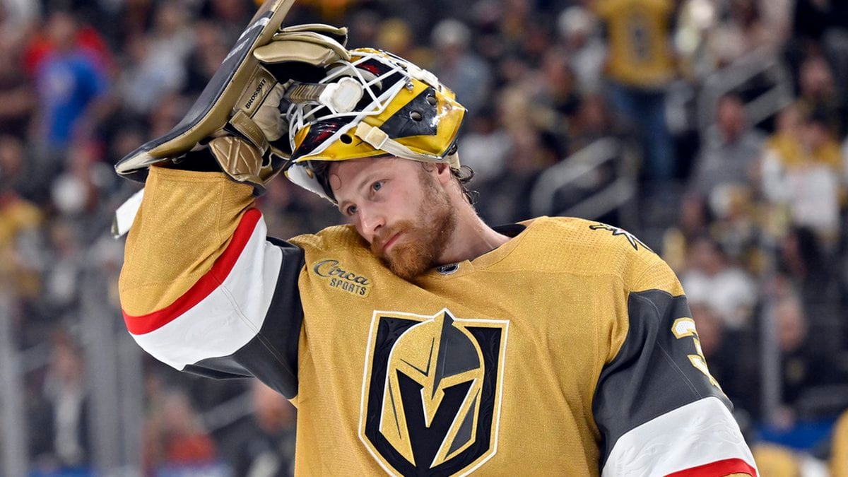 Free-agent goalies Quick, Brossoit move on from Golden Knights