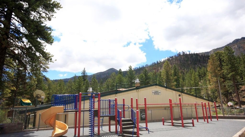 'I don't agree that the school should be shut down:' CCSD bond oversight committee left in dark about Lundy Elementary - Vimarsana News