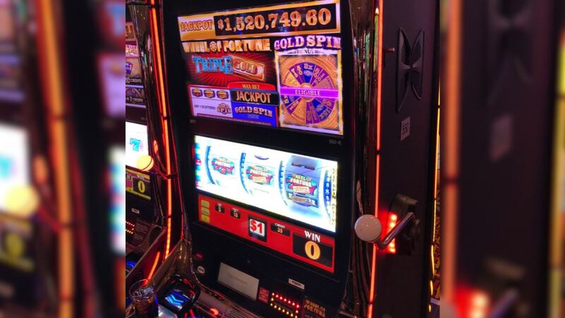 Guest turns $10 bet into $1.5M after hitting jackpot at downtown Las Vegas casino