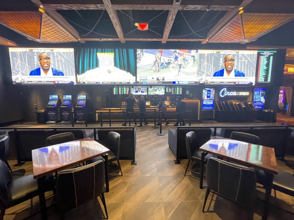 Circa Sports opens new sportsbook at Silverton Casino Lodge Monday morning.